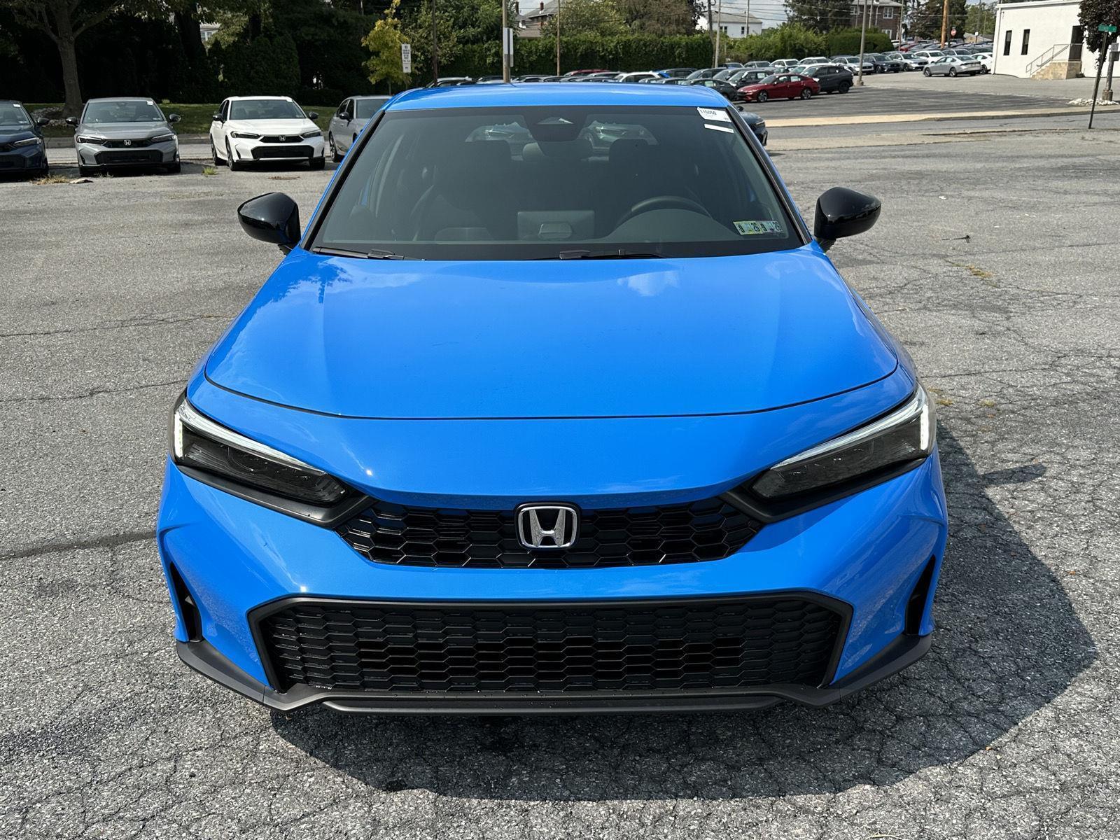 View vehicle photo 3