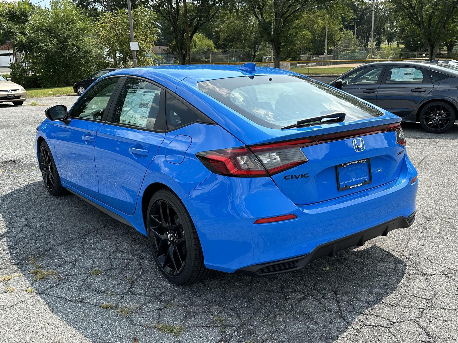 View vehicle photo 5