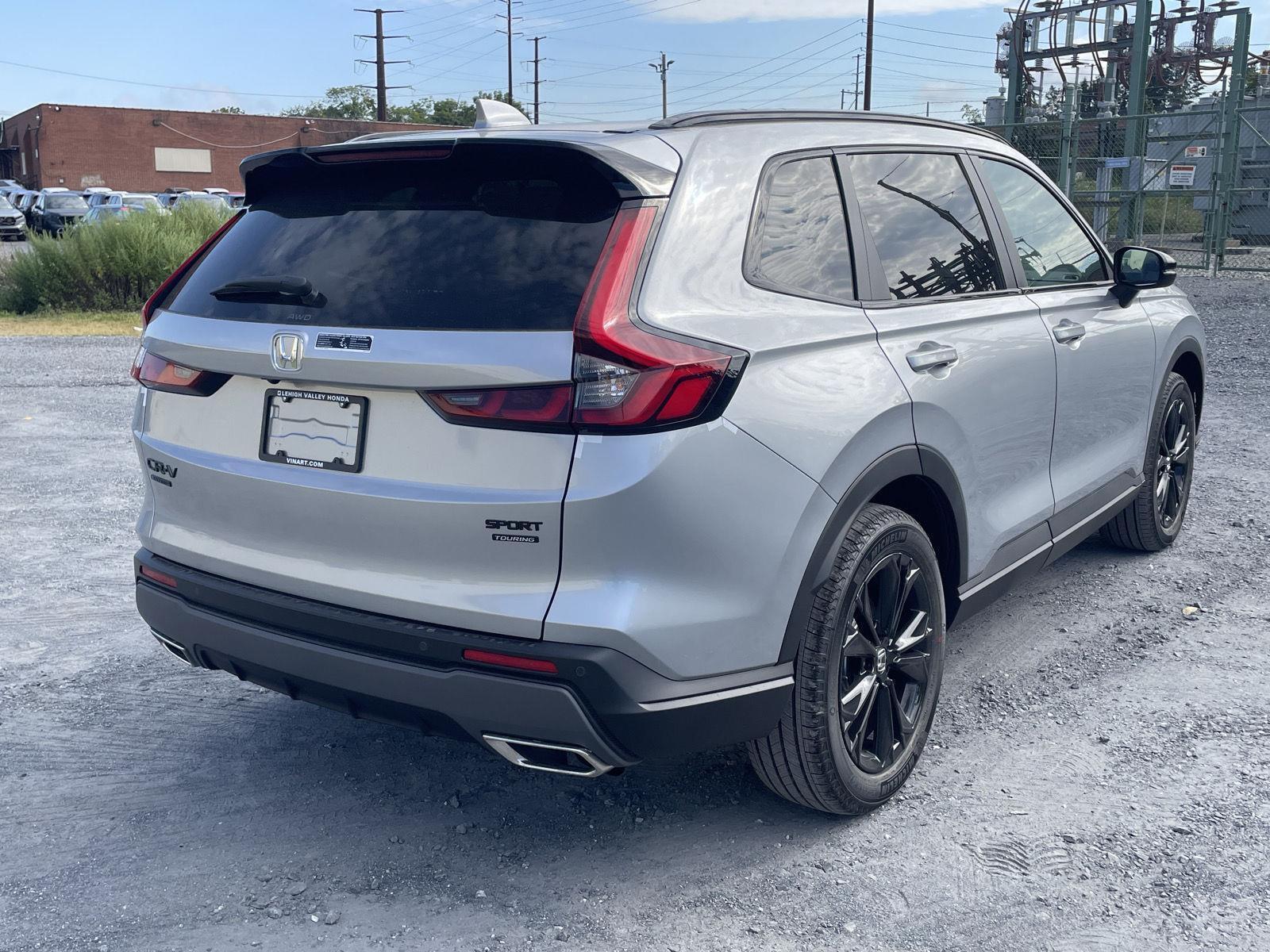 View vehicle photo 7