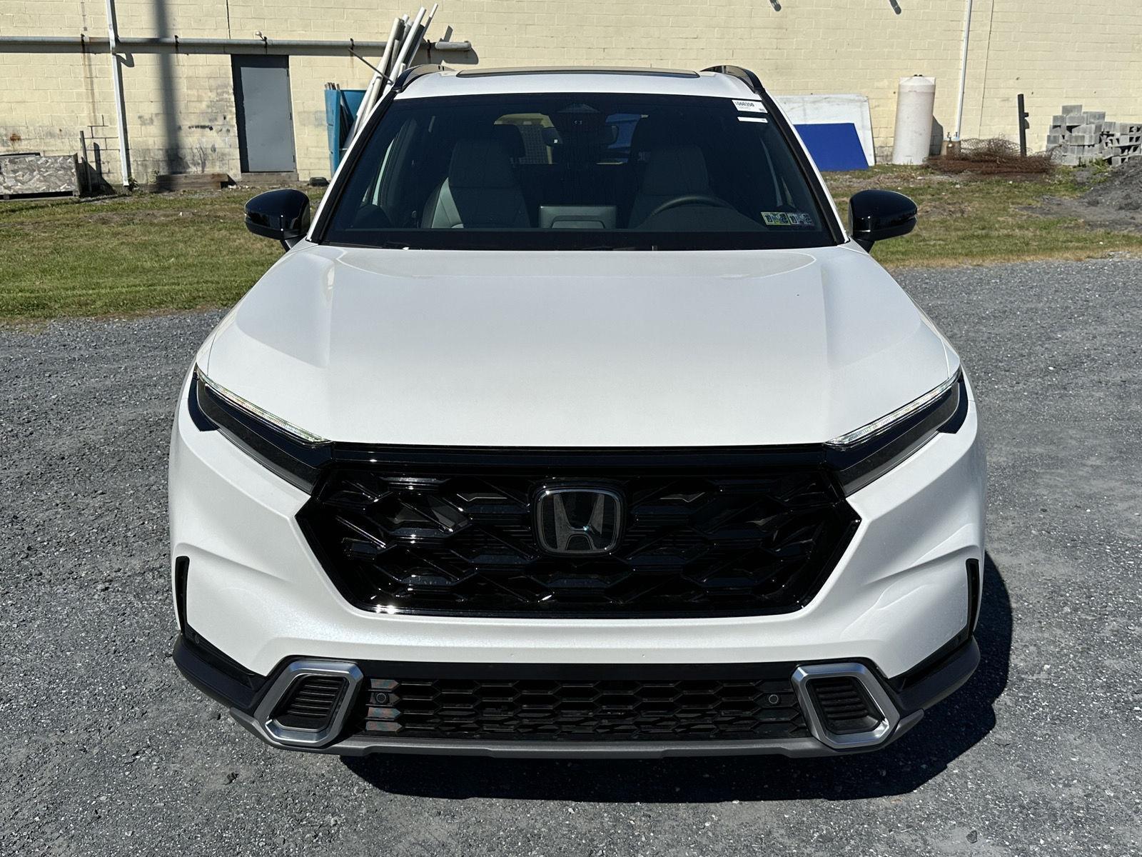 View vehicle photo 3