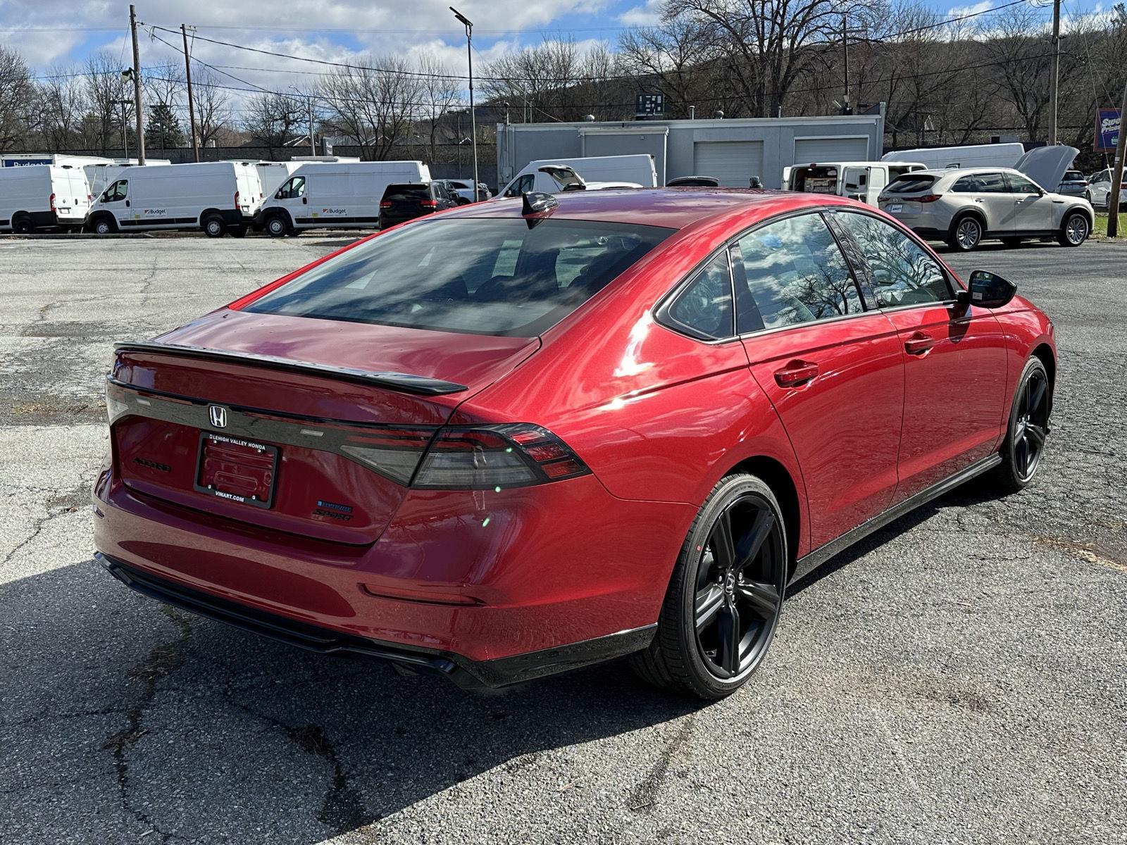 View vehicle photo 7