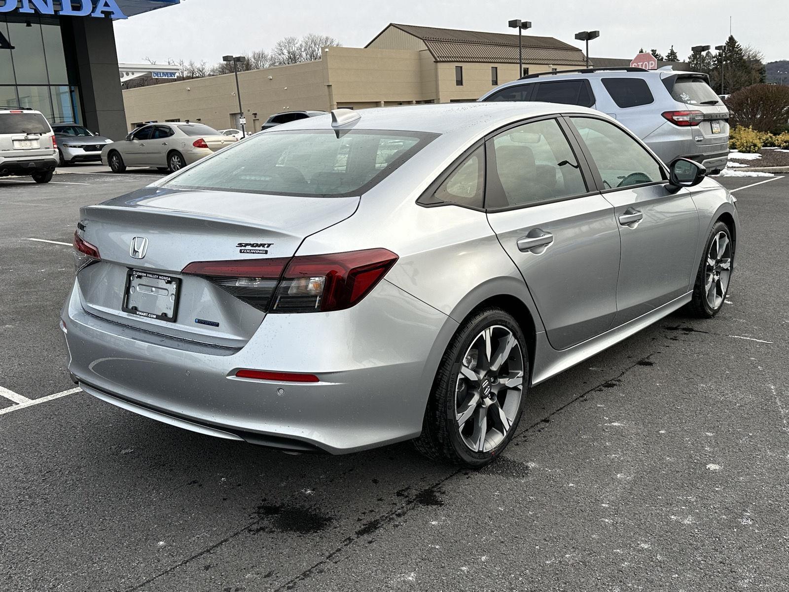 View vehicle photo 7