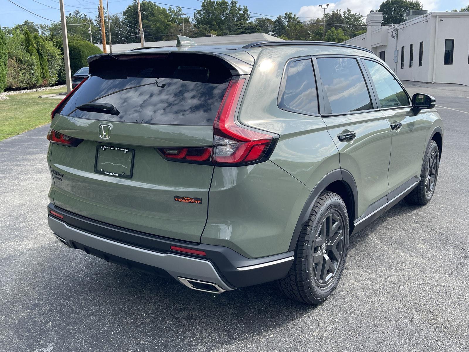 View vehicle photo 7