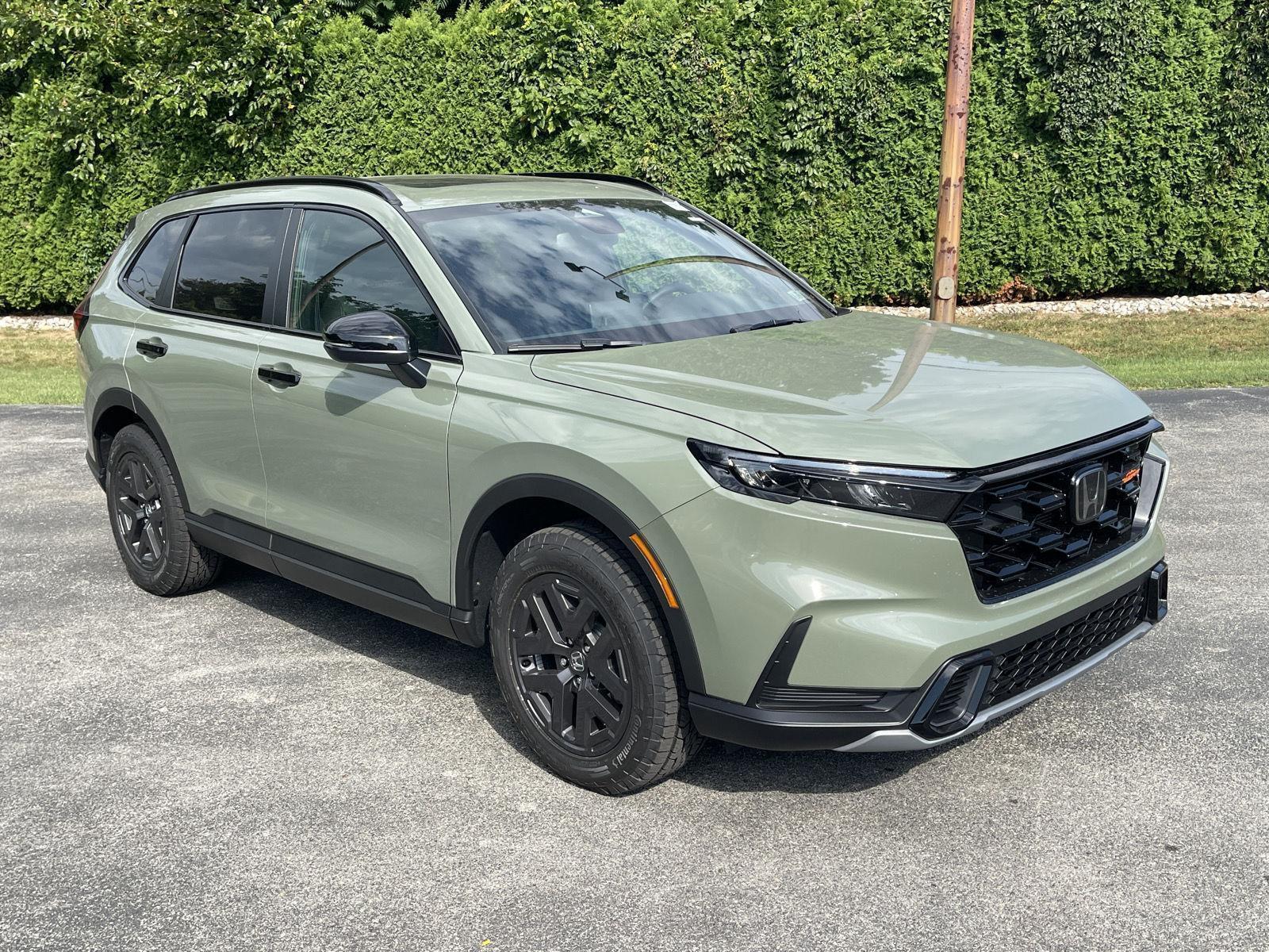 View vehicle photo 2