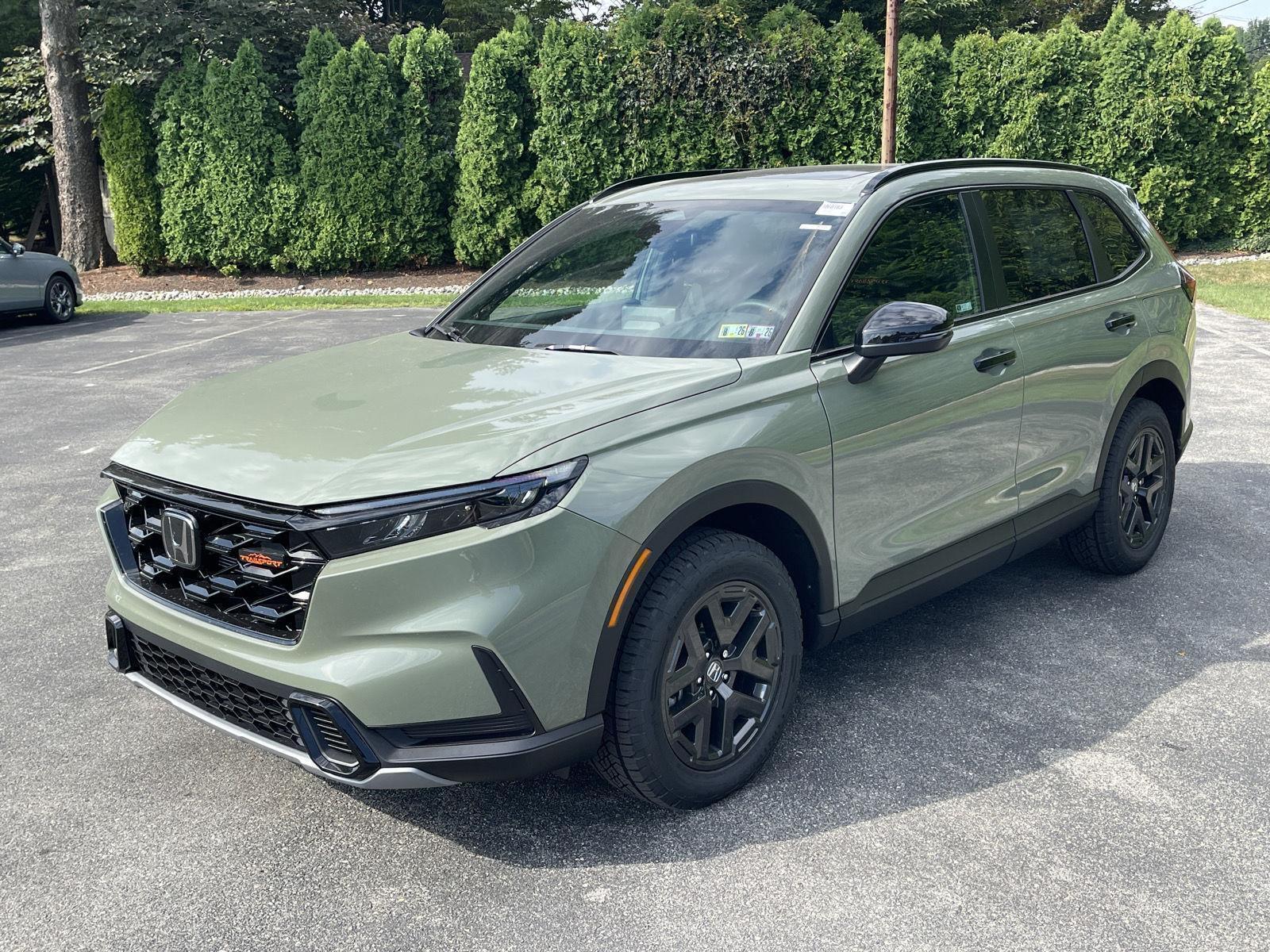 View vehicle photo 4