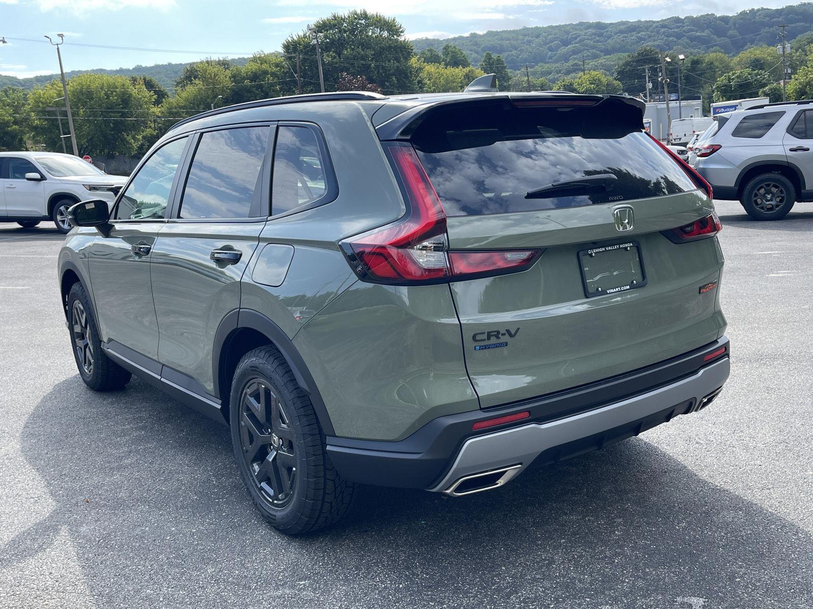 View vehicle photo 5