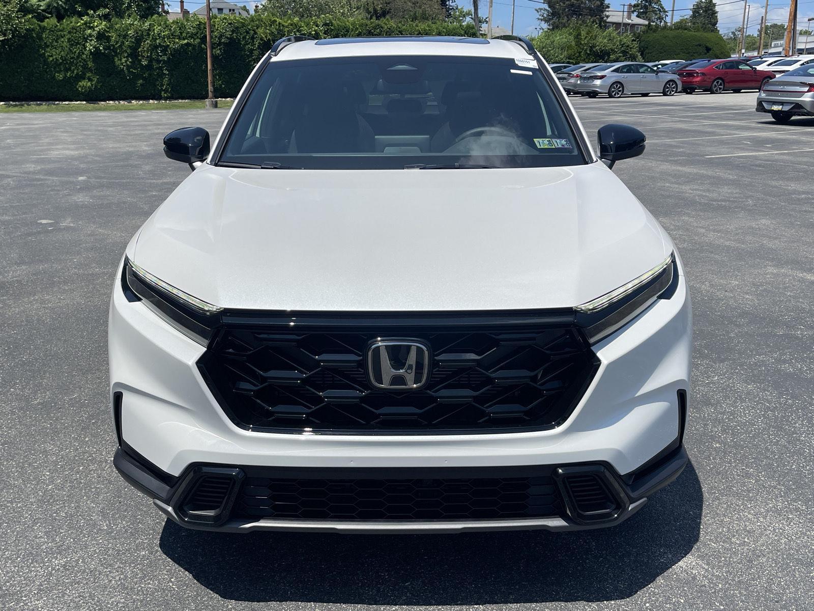 View vehicle photo 3