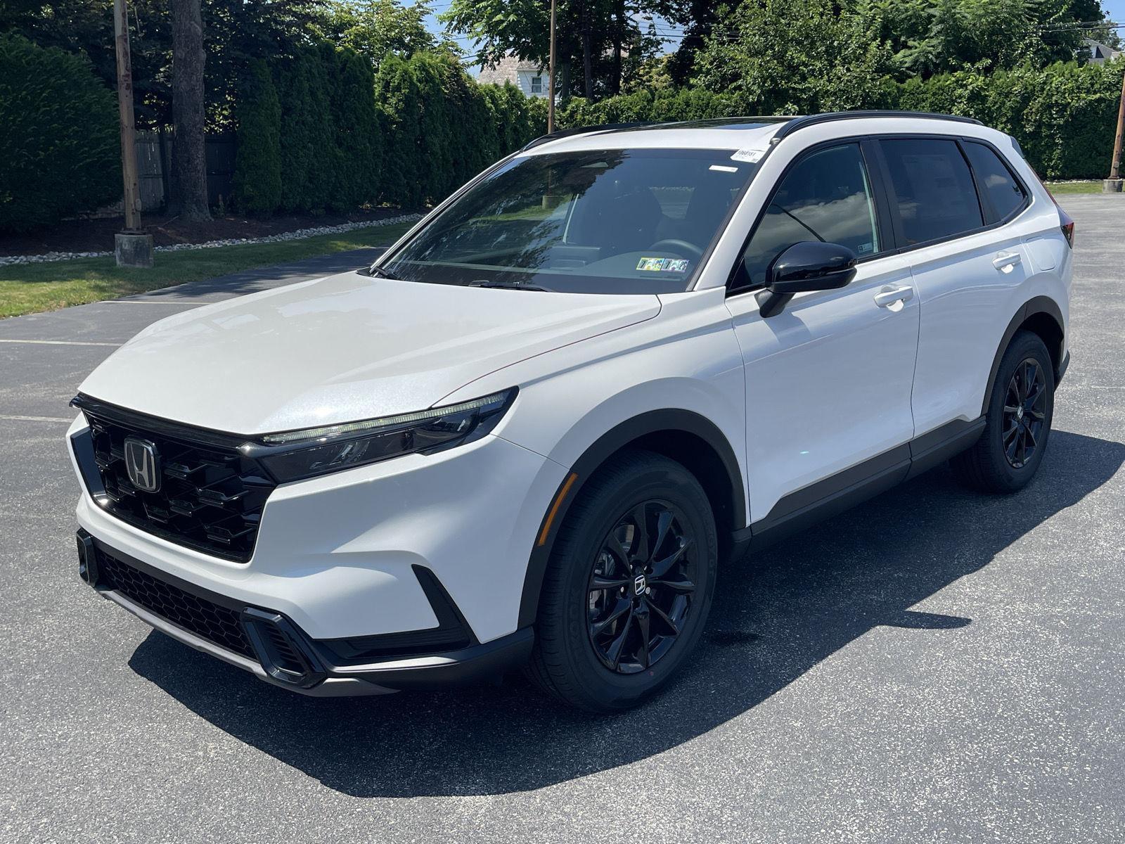 View vehicle photo 4