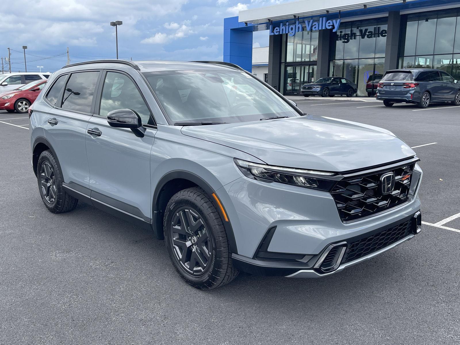 View vehicle photo 2