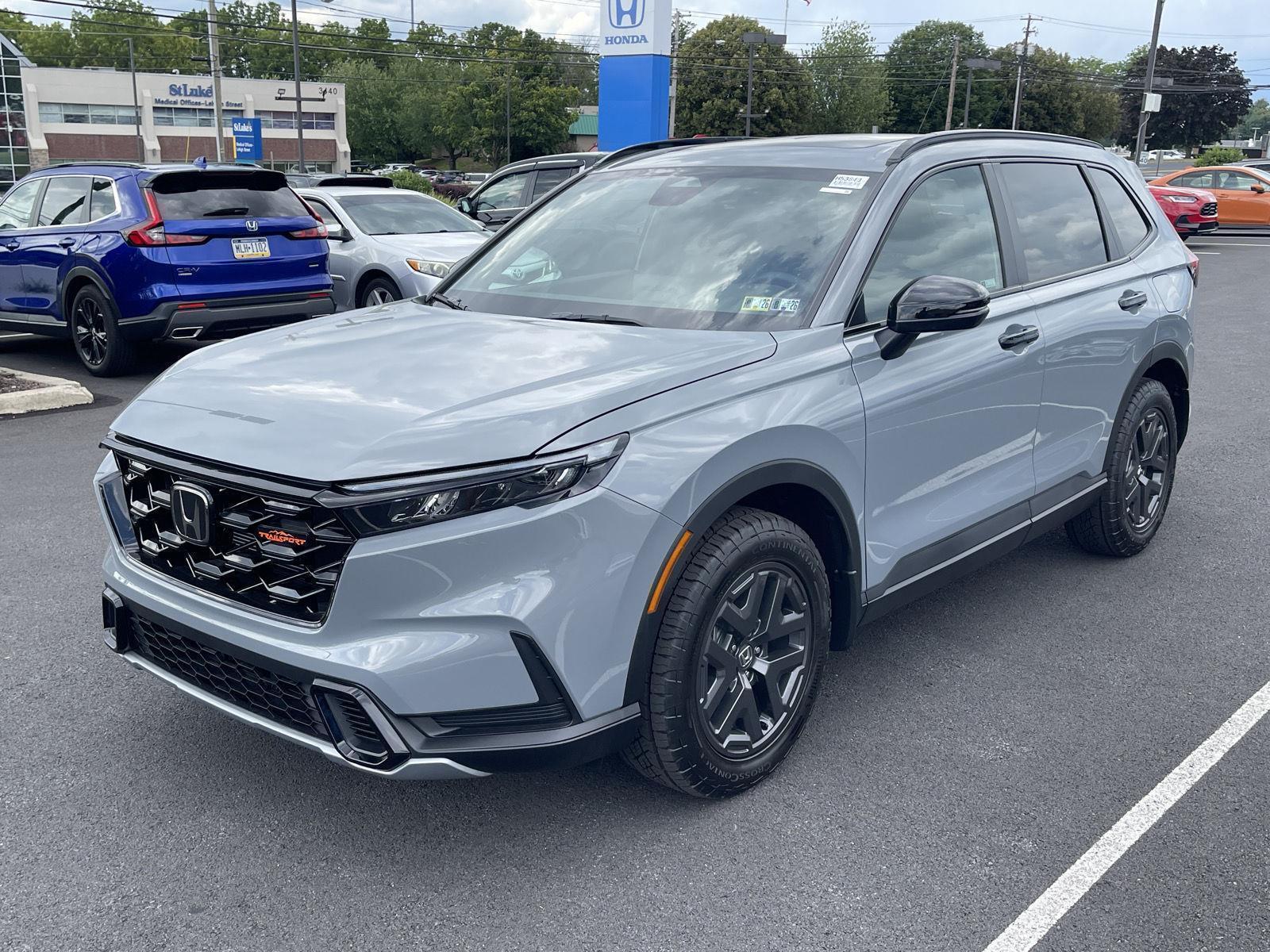View vehicle photo 4