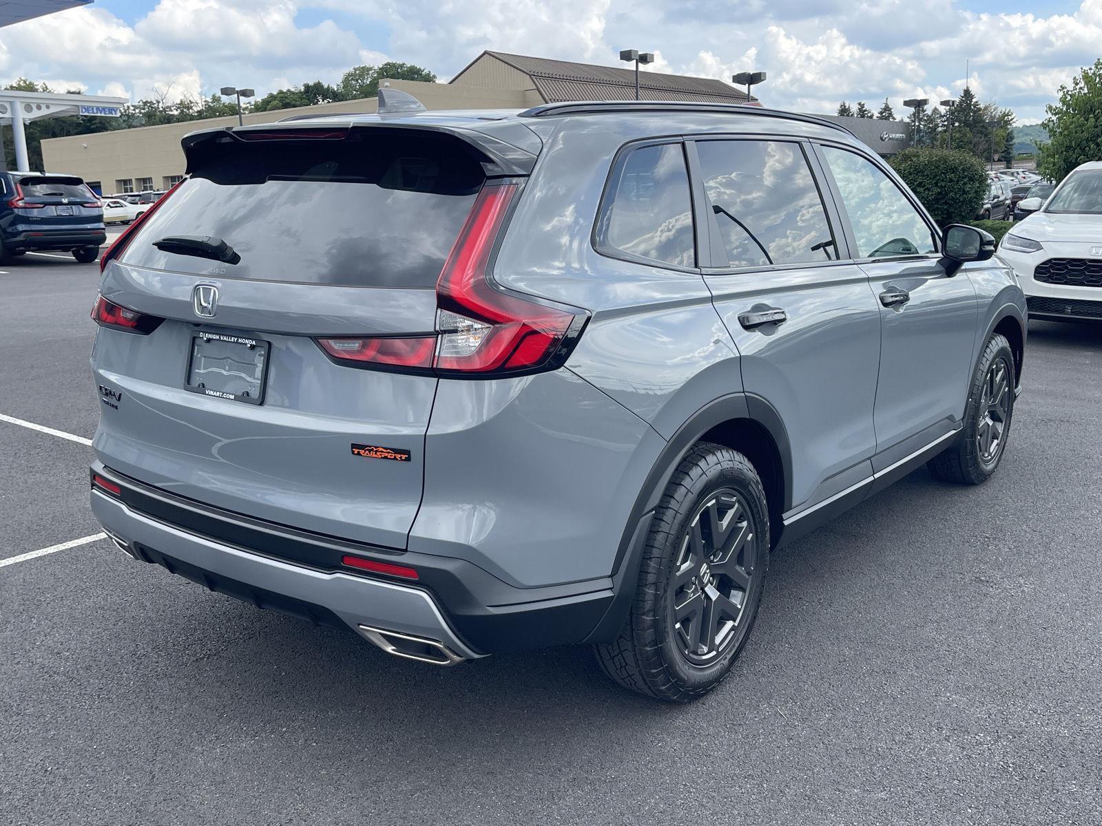 View vehicle photo 7