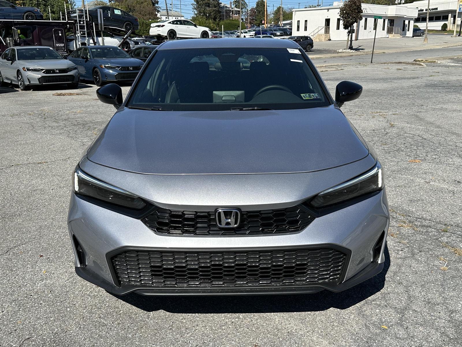 View vehicle photo 3