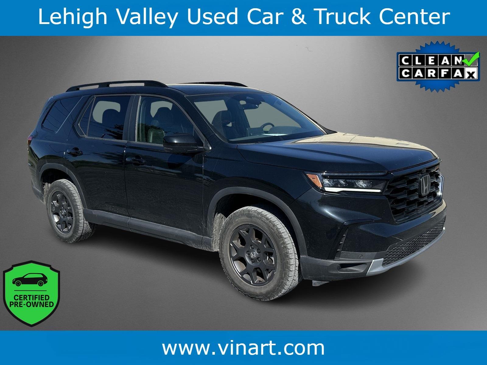 Crystal Black Pearl 2025 Honda Pilot TrailSport AWD SUV / Crossover All-Wheel Drive Automatic