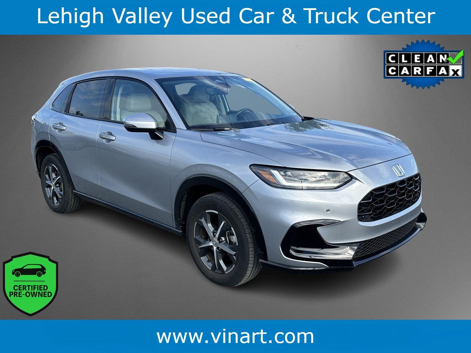 Lunar Silver Metallic 2025 Honda HR-V SUV / Crossover All-Wheel Drive Continuously Variable Transmission