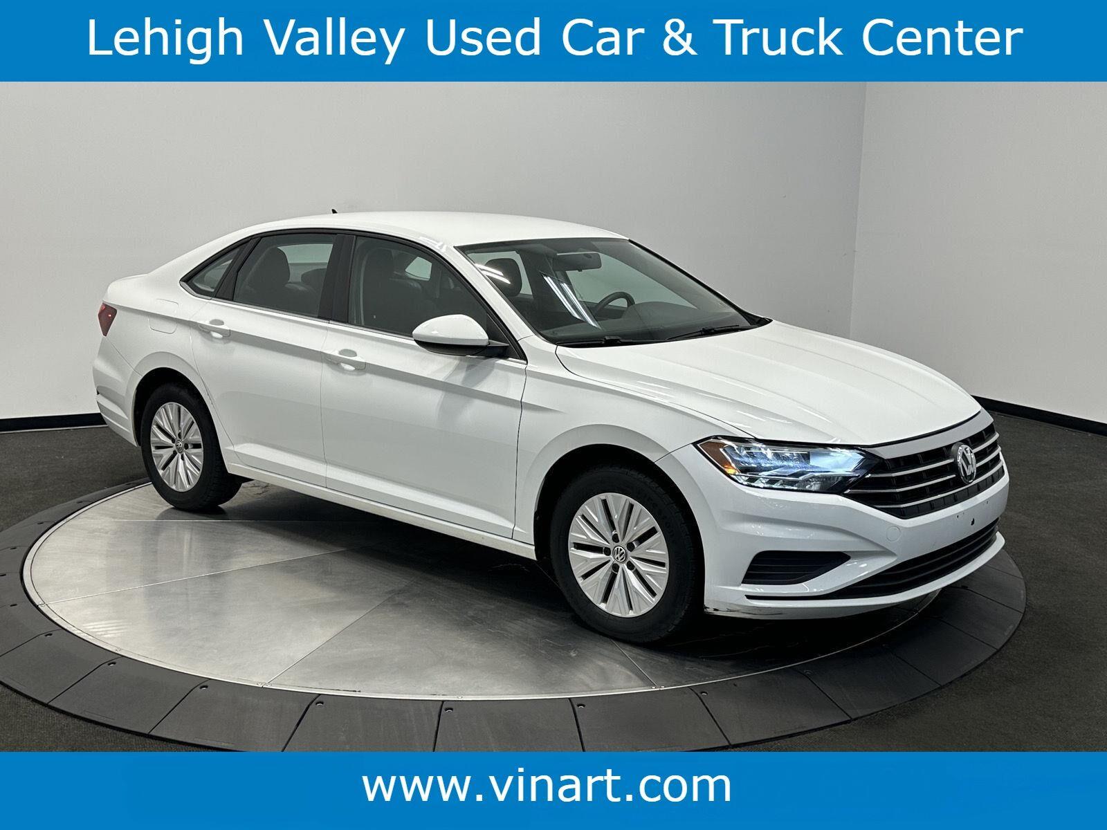 Pure White 2019 Volkswagen Jetta Sedan Front-Wheel Drive Automatic