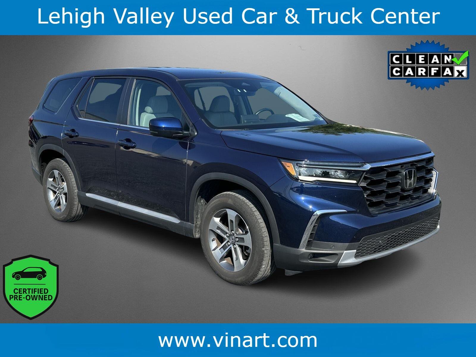 Black (Obsidian Blue Pearl) 2025 Honda Pilot SUV / Crossover All-Wheel Drive Automatic