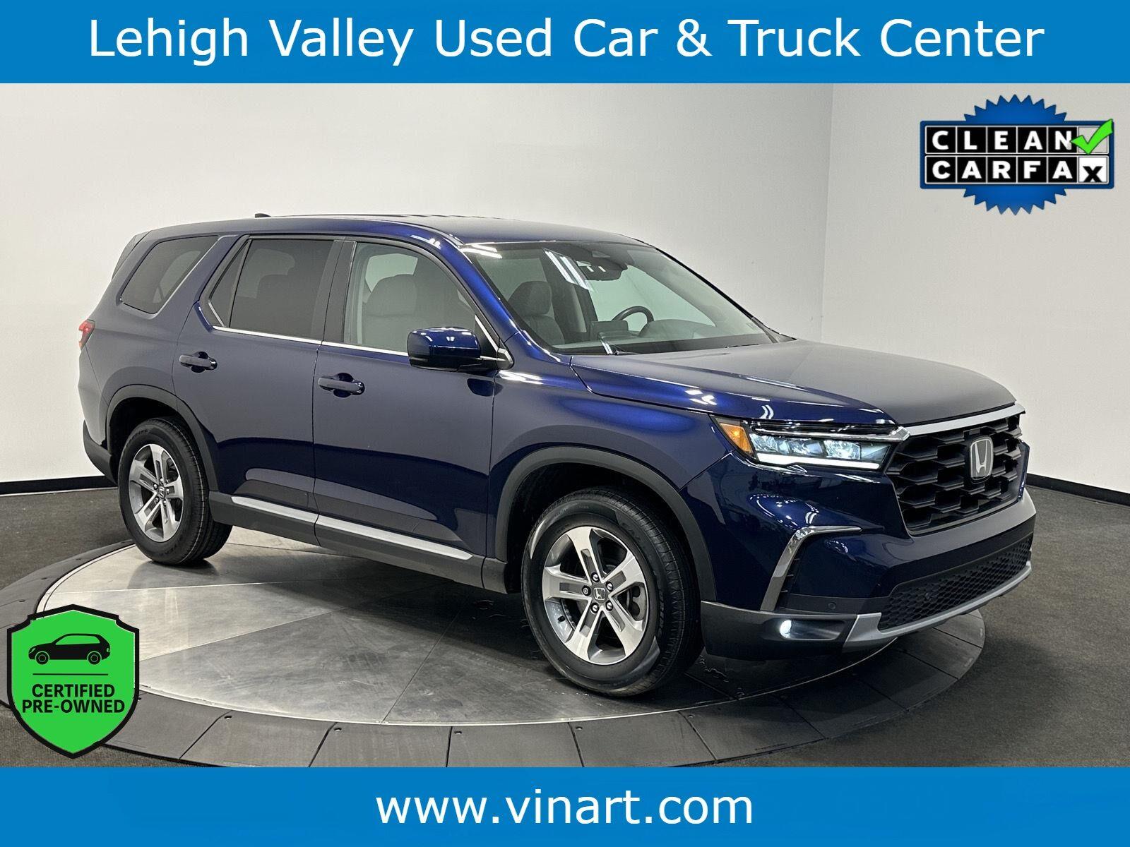 Black (Obsidian Blue Pearl) 2025 Honda Pilot SUV / Crossover All-Wheel Drive Automatic