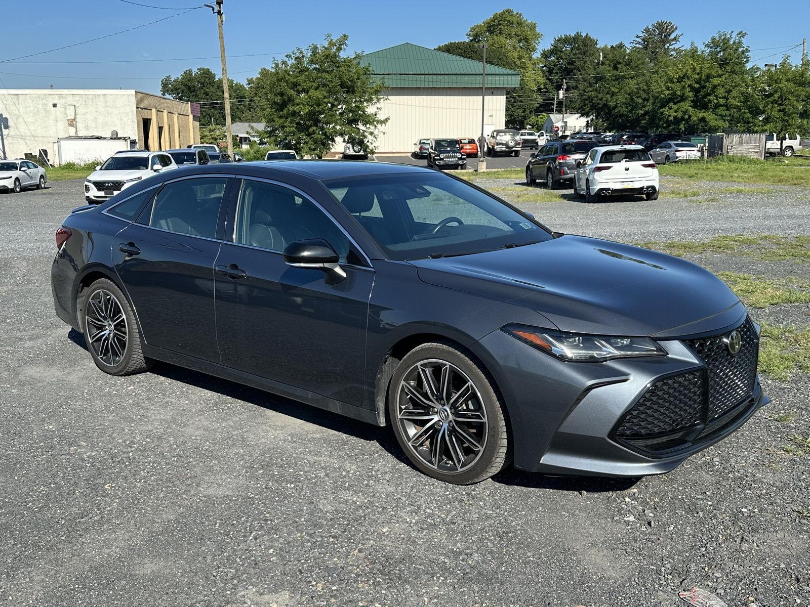 Harbor Gray Metallic 2019 Toyota Avalon Sedan Front-Wheel Drive Automatic