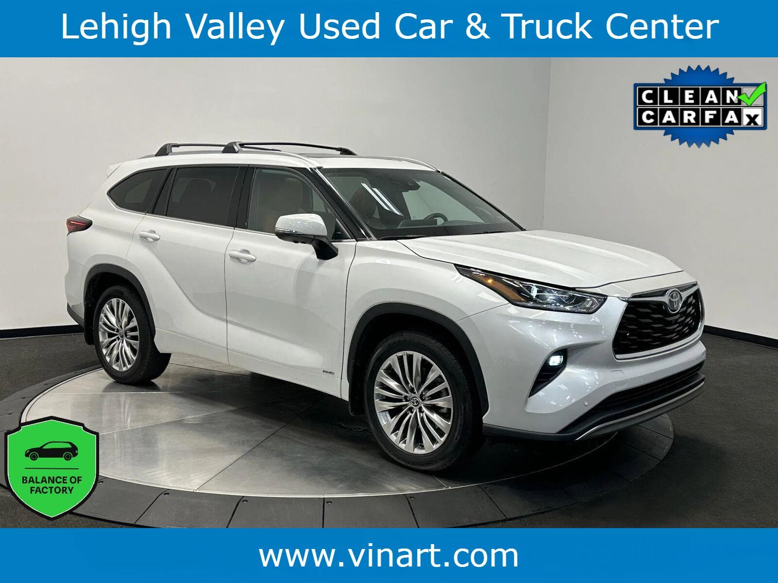 White (Wind Chill Pearl) 2025 Toyota Highlander Hybrid SUV / Crossover All-Wheel Drive Continuously Variable Transmission