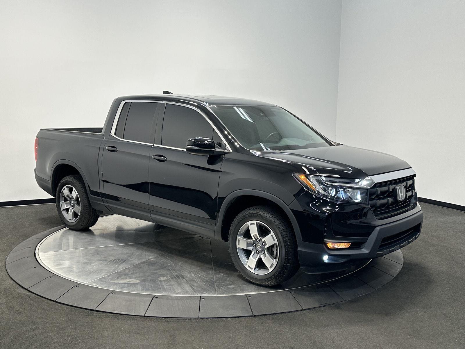 Crystal Black Pearl 2024 Honda Ridgeline Pickup Truck All-Wheel Drive Automatic