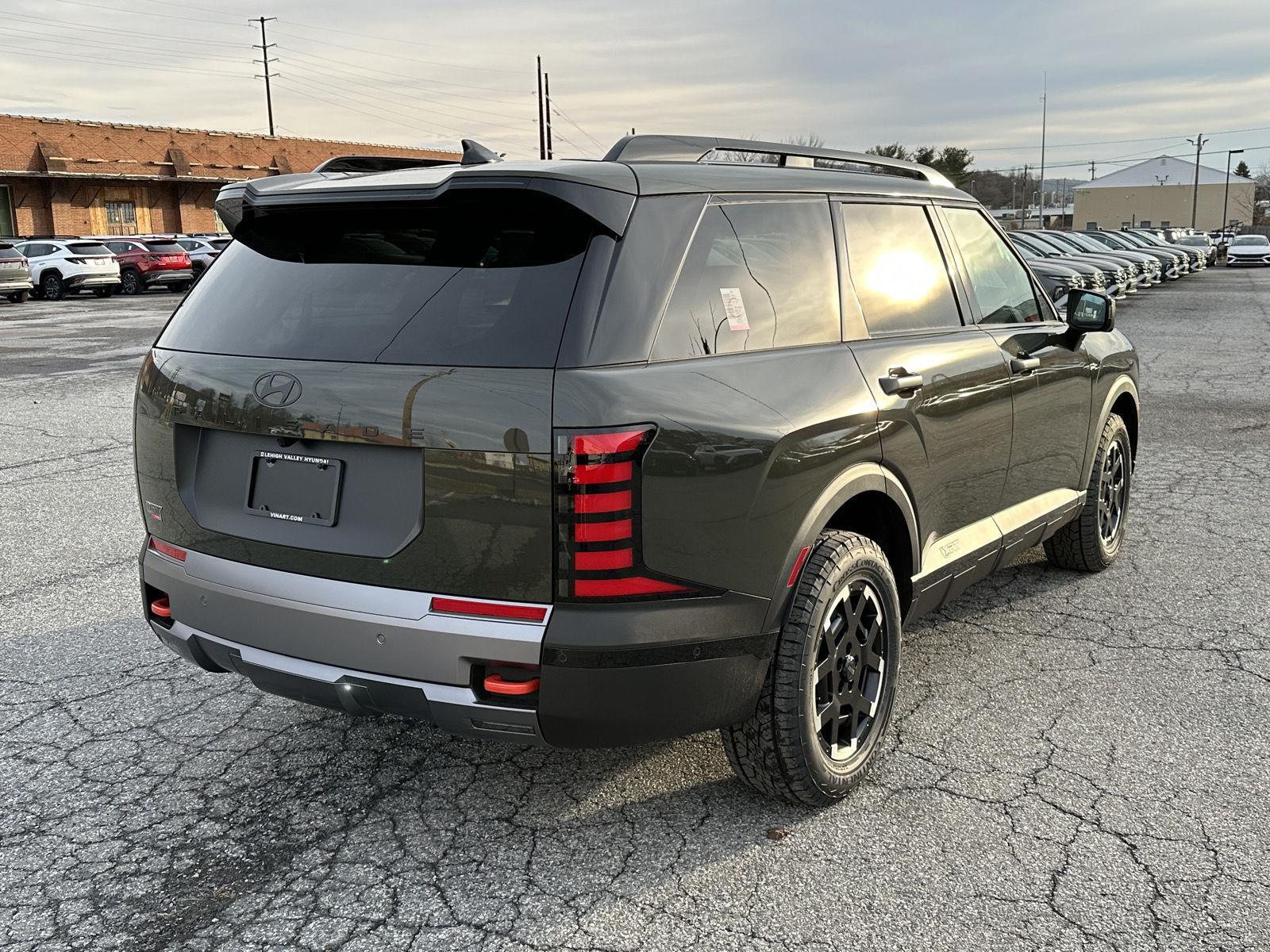 View vehicle photo 7