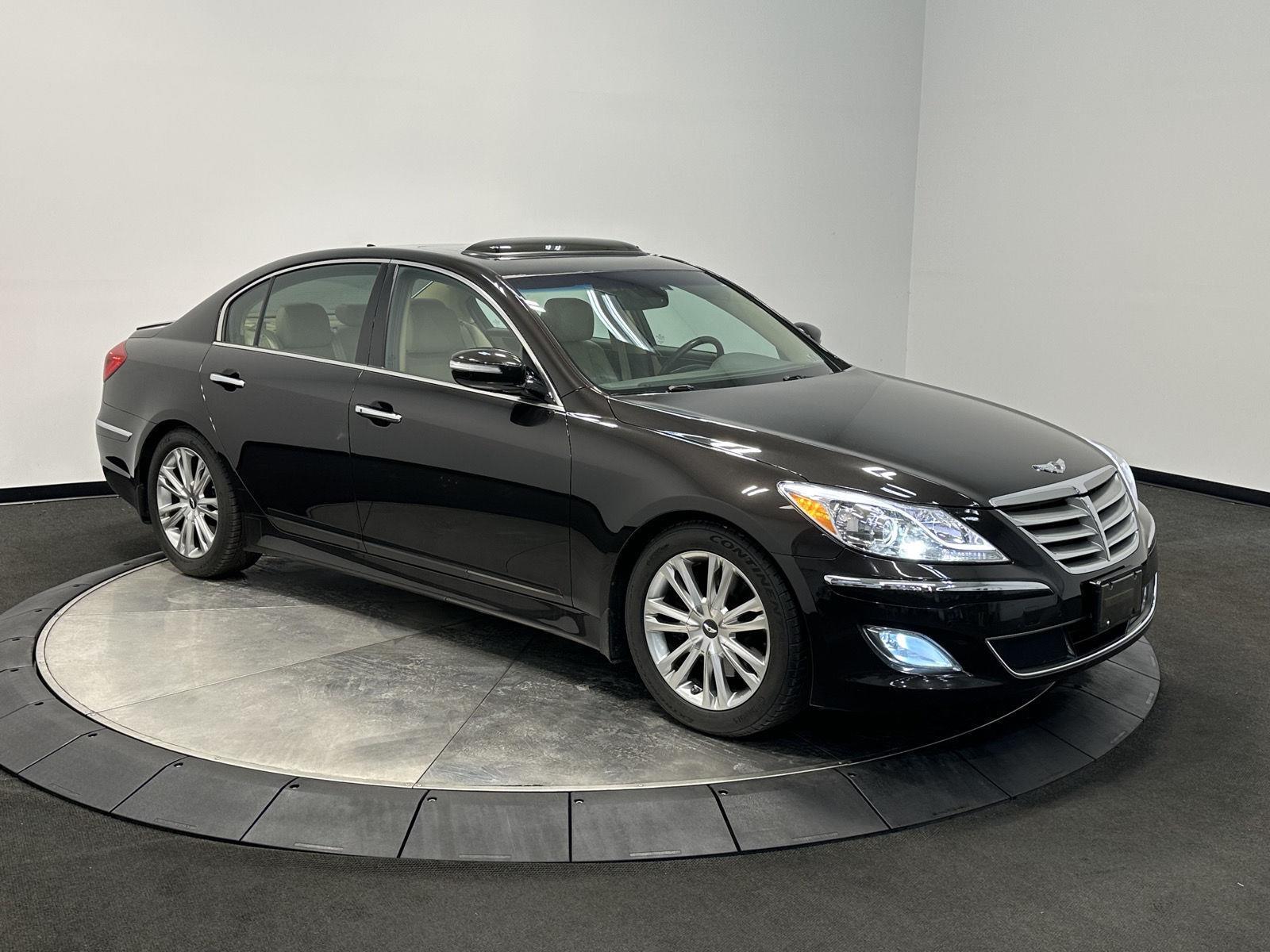 2013 Hyundai Genesis 3.8 RWD