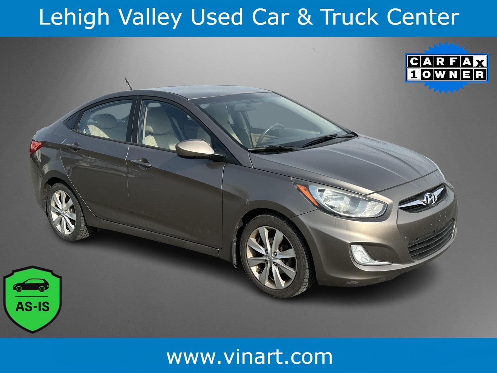 2013 Hyundai Accent GLS Sedan FWD