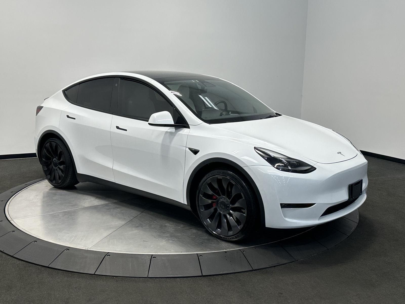 Pearl White Multi-Coat 2023 Tesla Model Y Performance AWD SUV / Crossover All-Wheel Drive Automatic