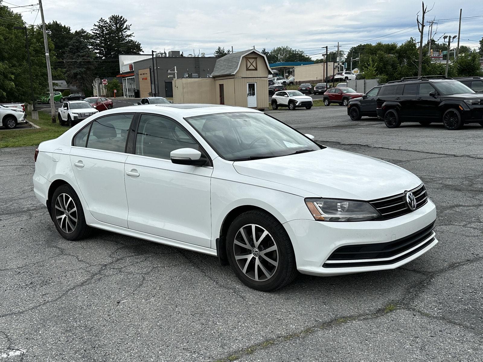 Pure White 2017 Volkswagen Jetta Sedan Front-Wheel Drive Manual