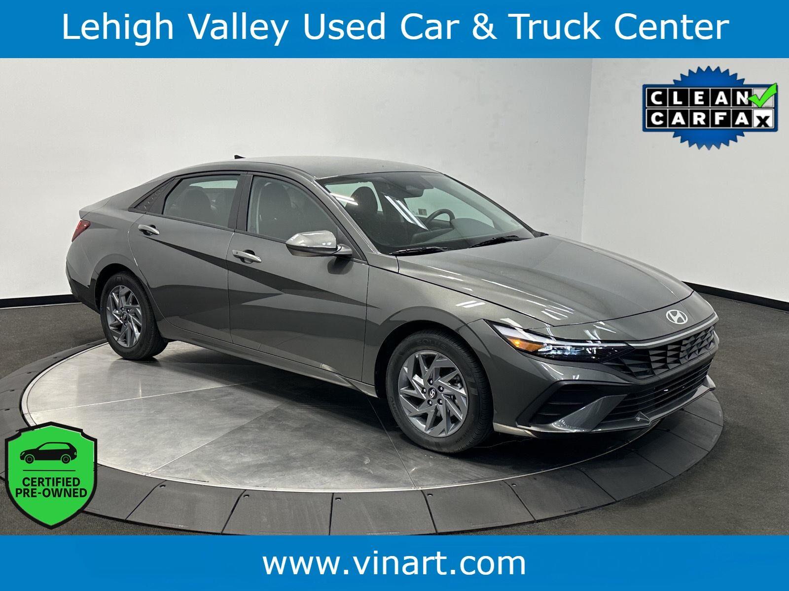 Amazon Gray 2025 Hyundai Elantra Hybrid Sedan Front-Wheel Drive Automatic