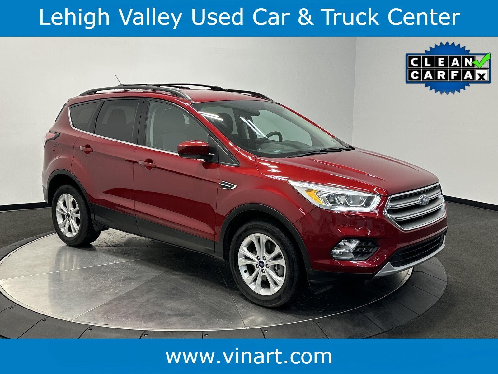 Ruby Red Metallic Tinted Clearcoat 2017 Ford Escape SUV / Crossover All-Wheel Drive 6-Speed Automatic