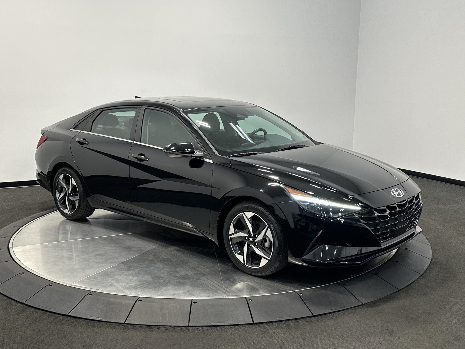 2023 Hyundai Elantra Limited FWD