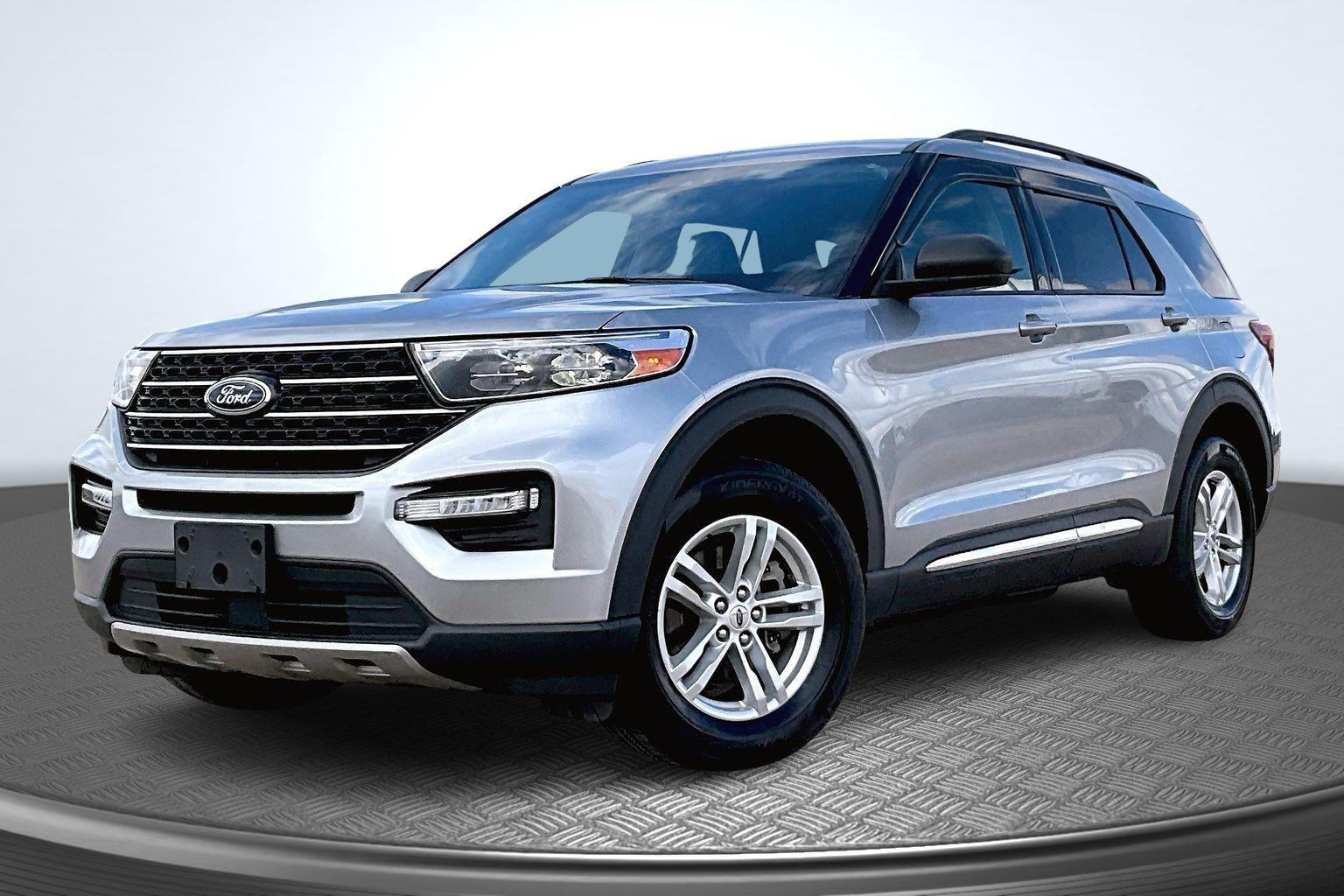 2022 Ford Explorer XLT 4WD's photo