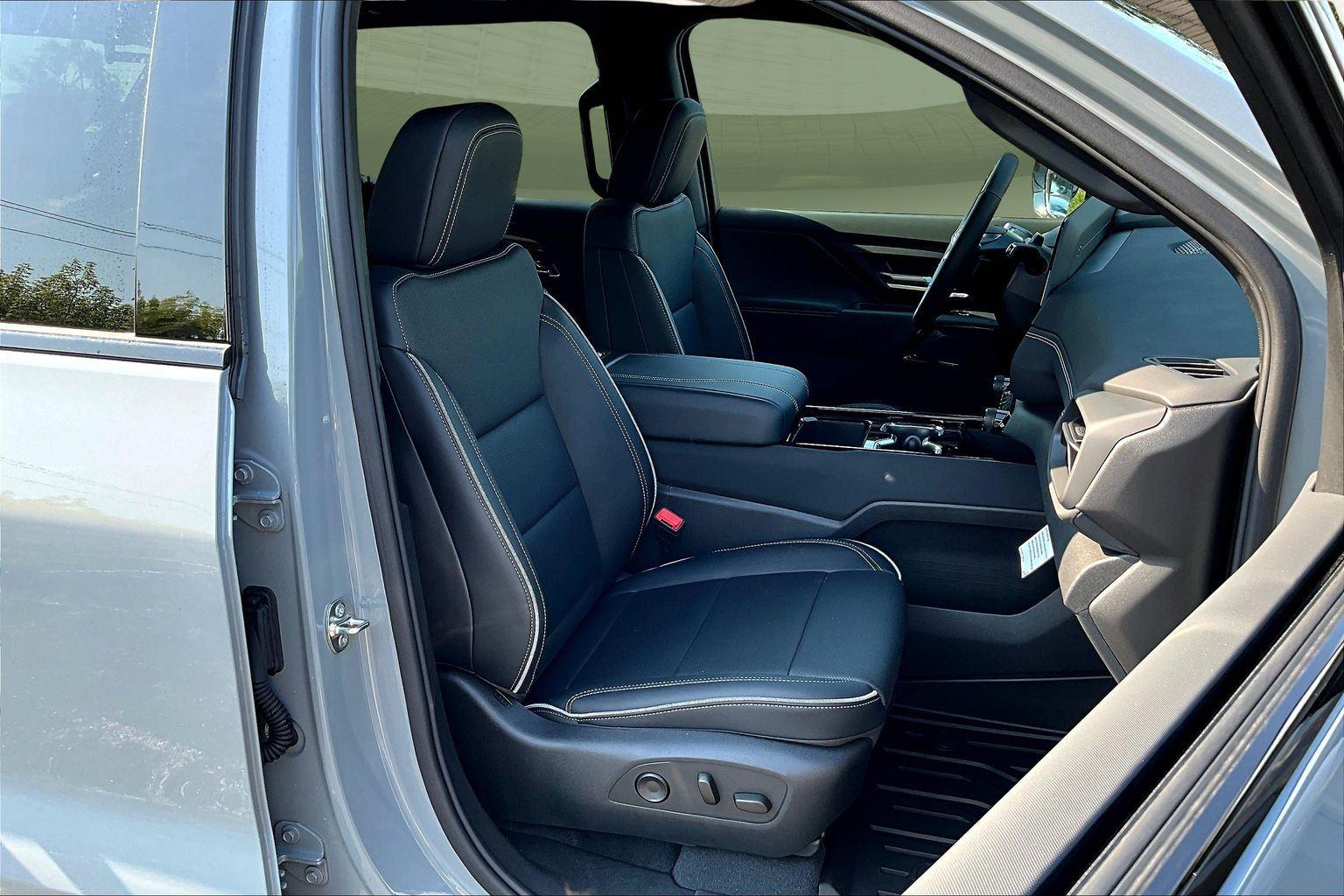 2026 Chevrolet Silverado EV LT - Photo 10