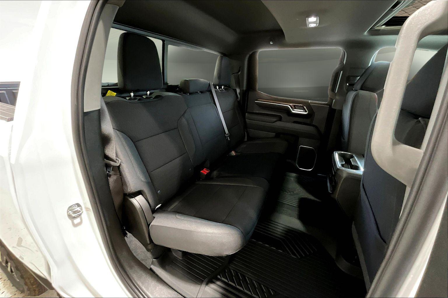 2026 Chevrolet Silverado 1500 RST - Photo 9