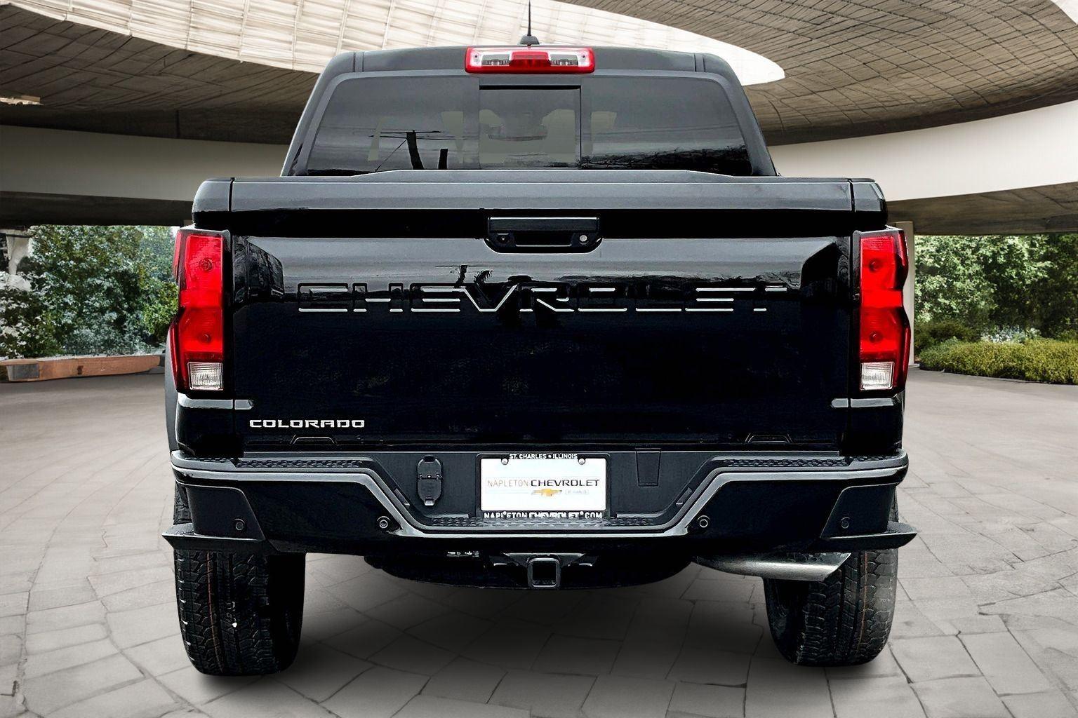 View vehicle photo 4