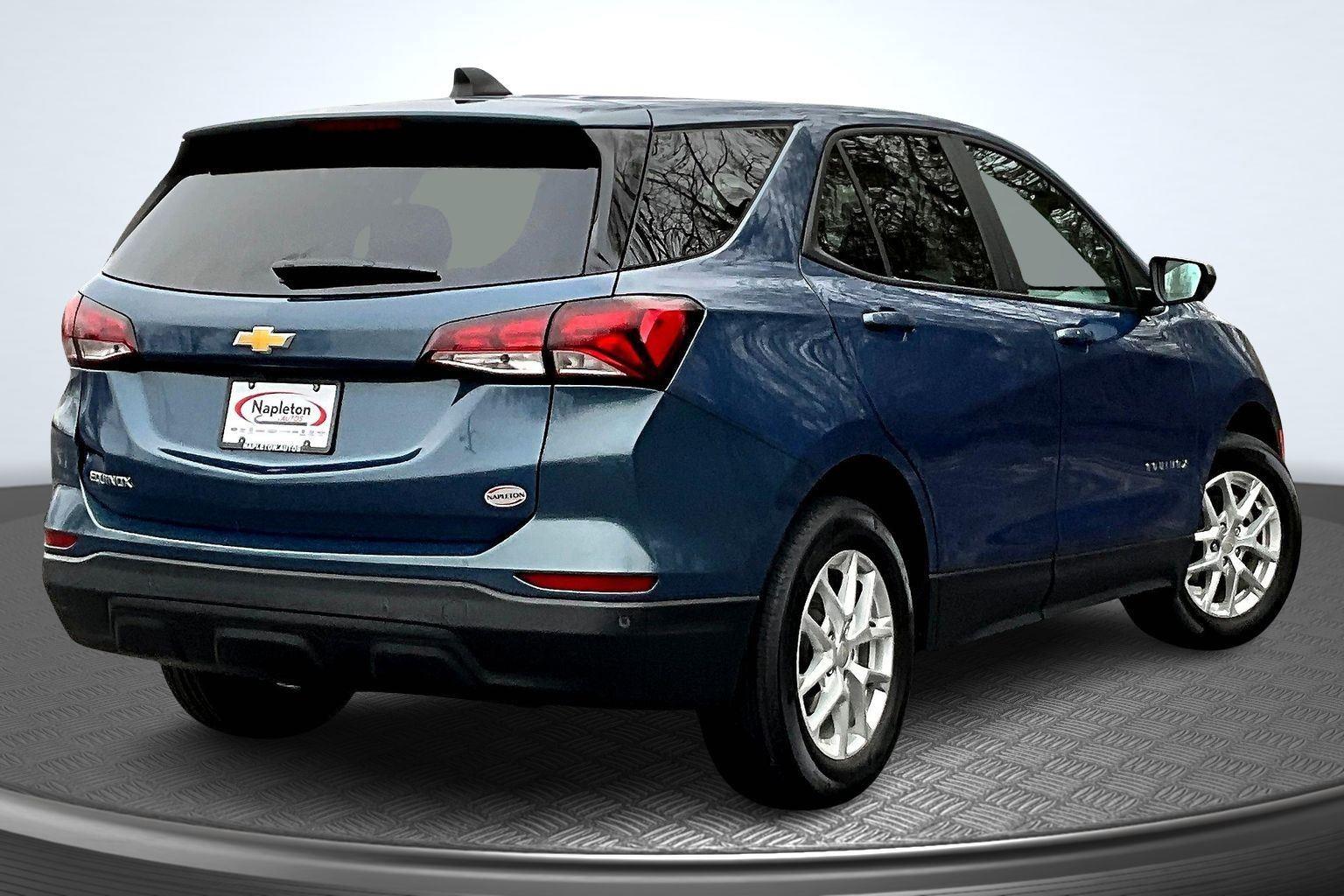 View vehicle photo 2