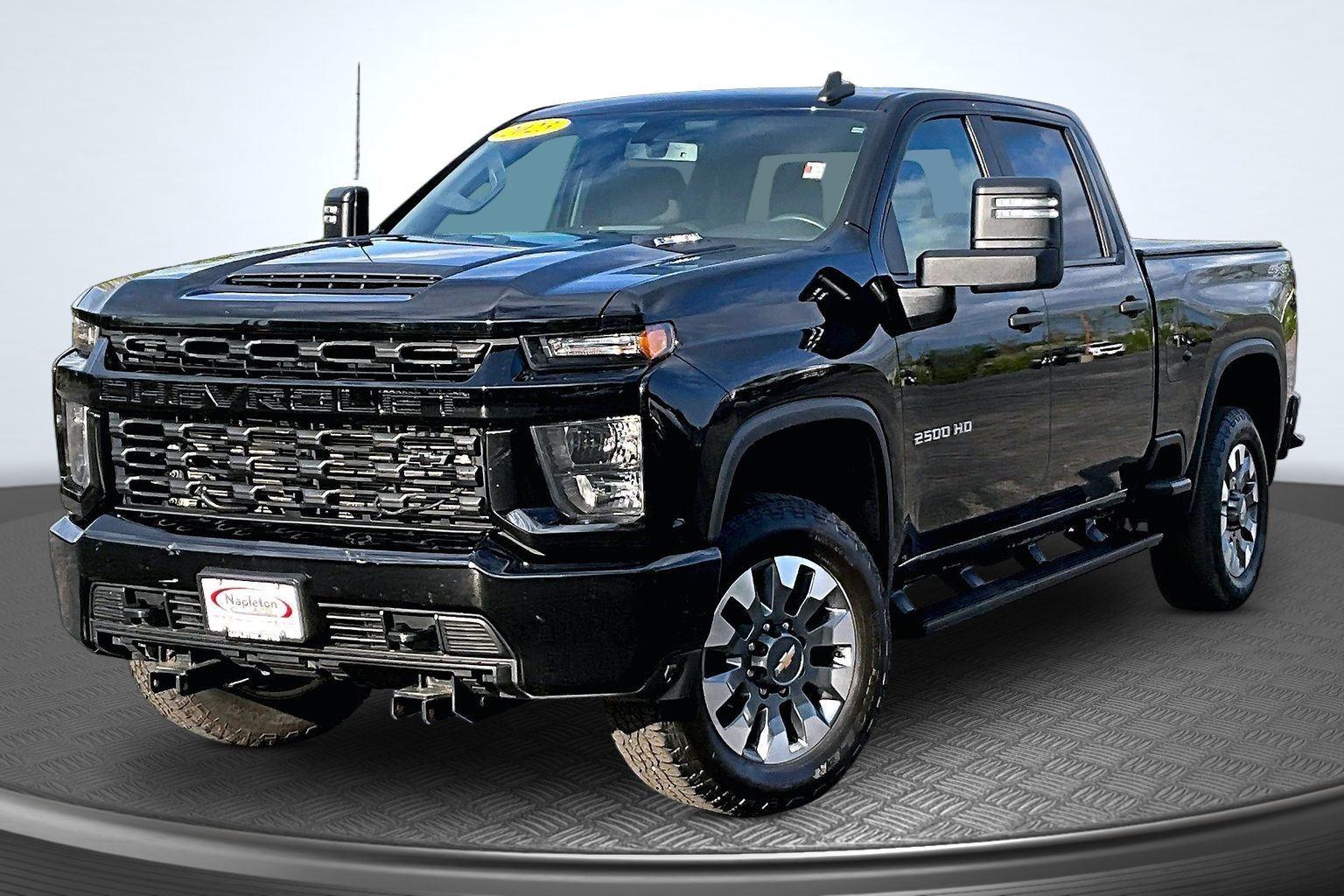 2023 Chevrolet Silverado HD Custom 4WD Crew Cab Standard Box's photo