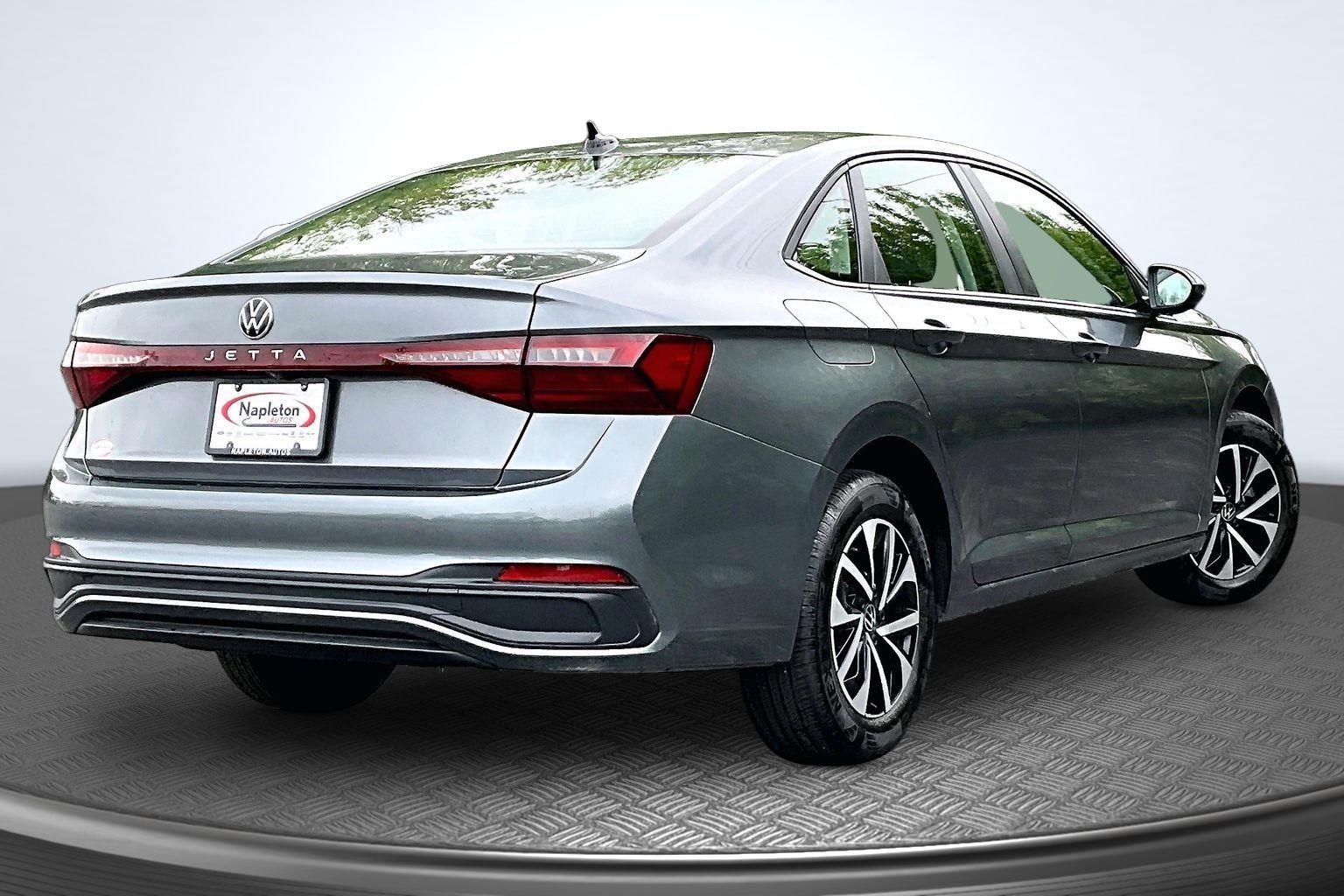 3VW5W7BU3TM042853