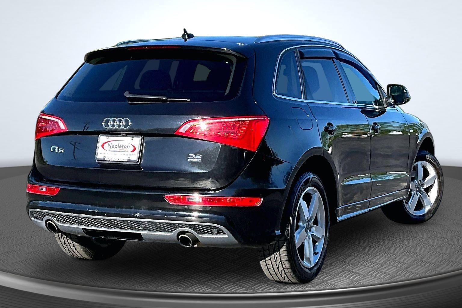 Used 2012 Audi Q5 Premium Plus with VIN WA1WKAFP7CA004537 for sale in St. Charles, IL