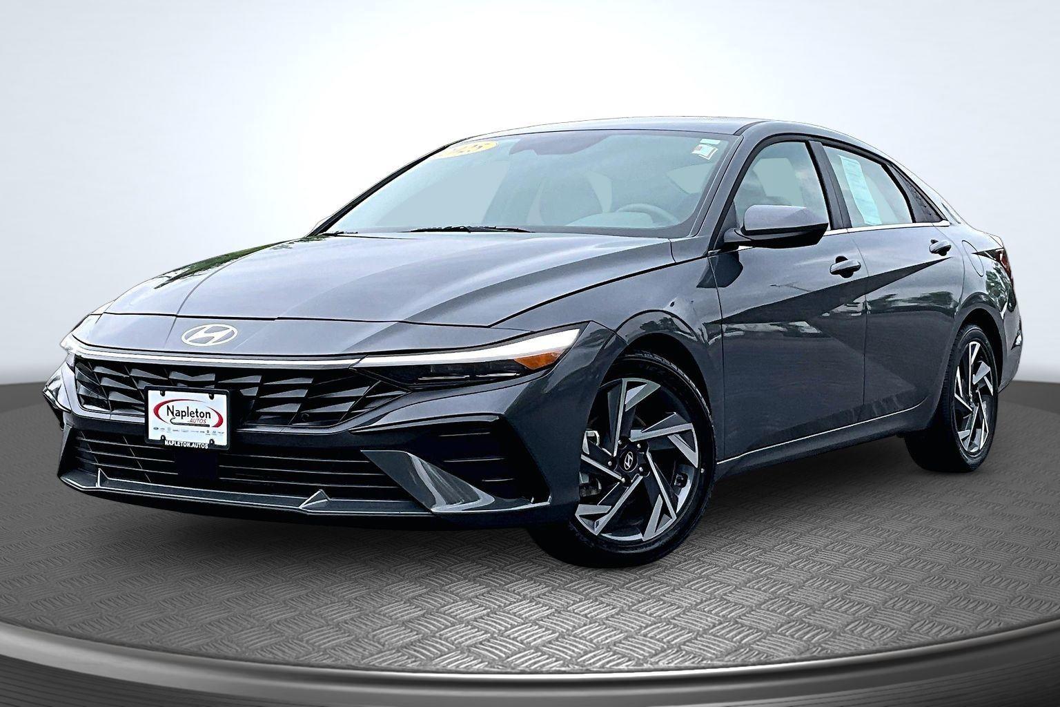 2025 Hyundai Elantra 2.0 SEL Convenience IVT's photo