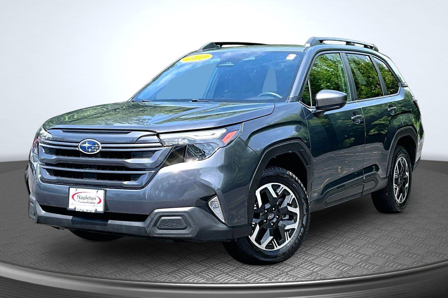 2025 Subaru Forester Premium's photo