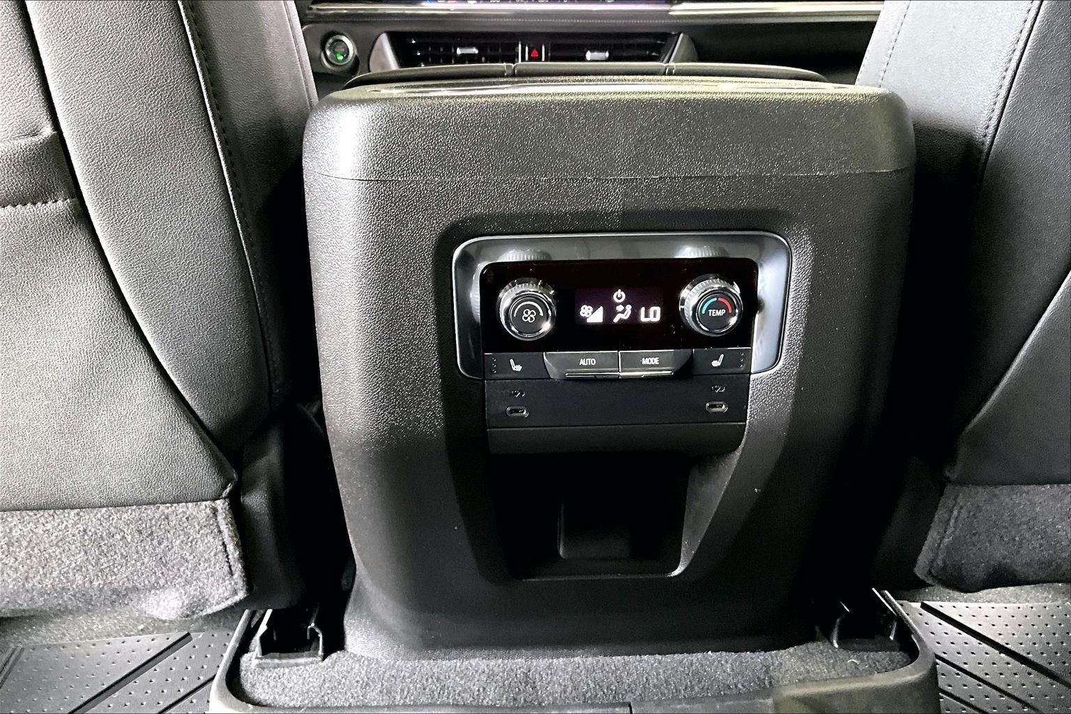 2026 Chevrolet Tahoe Z71 - Photo 19