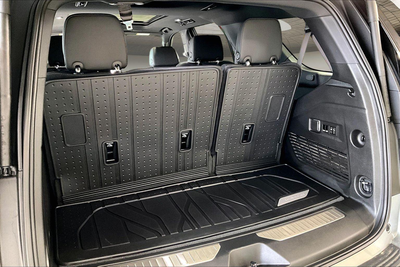 2026 Chevrolet Tahoe Z71 - Photo 5
