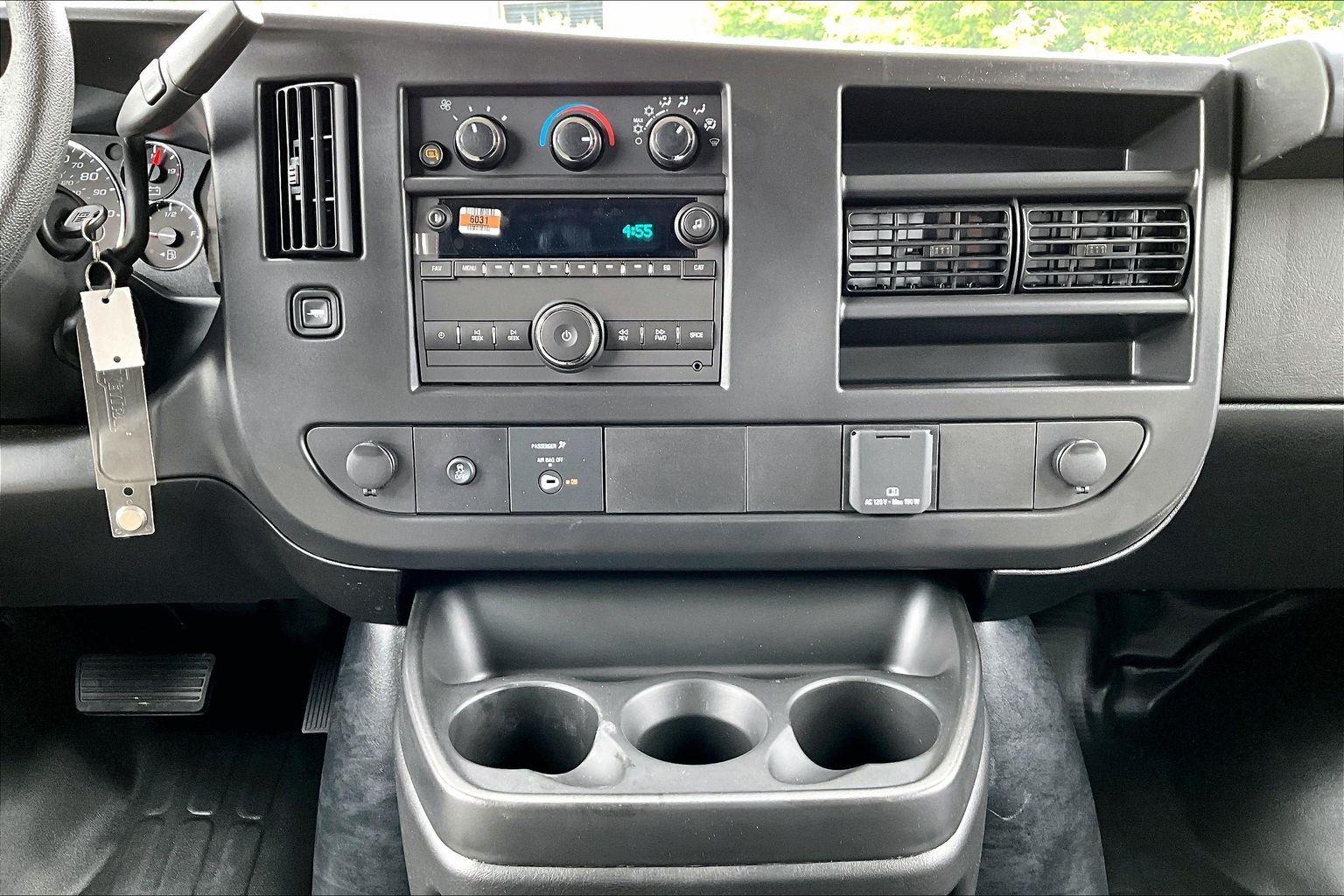 2026 Chevrolet Express Cargo Work Van - Photo 16