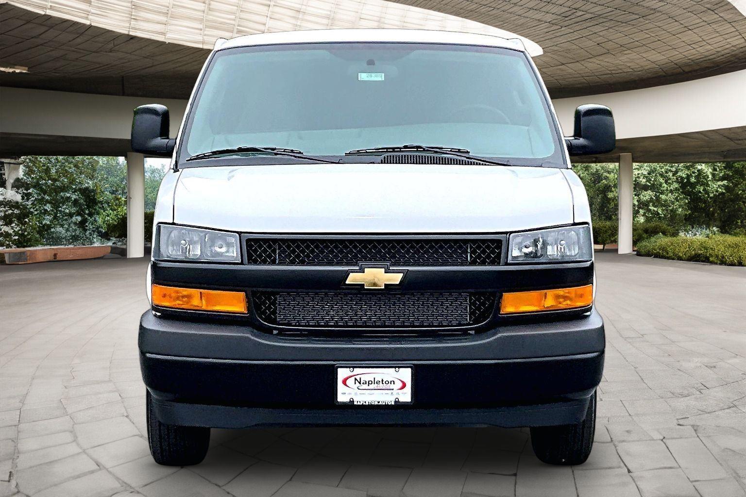 2026 Chevrolet Express Cargo Work Van - Photo 19