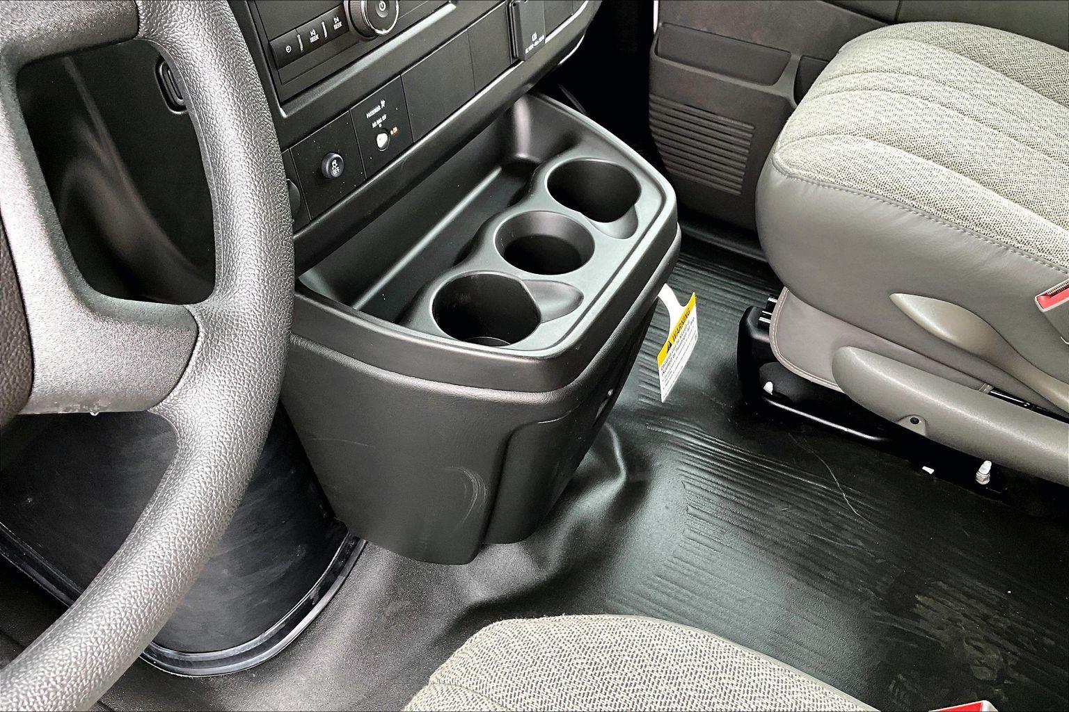 2026 Chevrolet Express Cargo Work Van - Photo 28