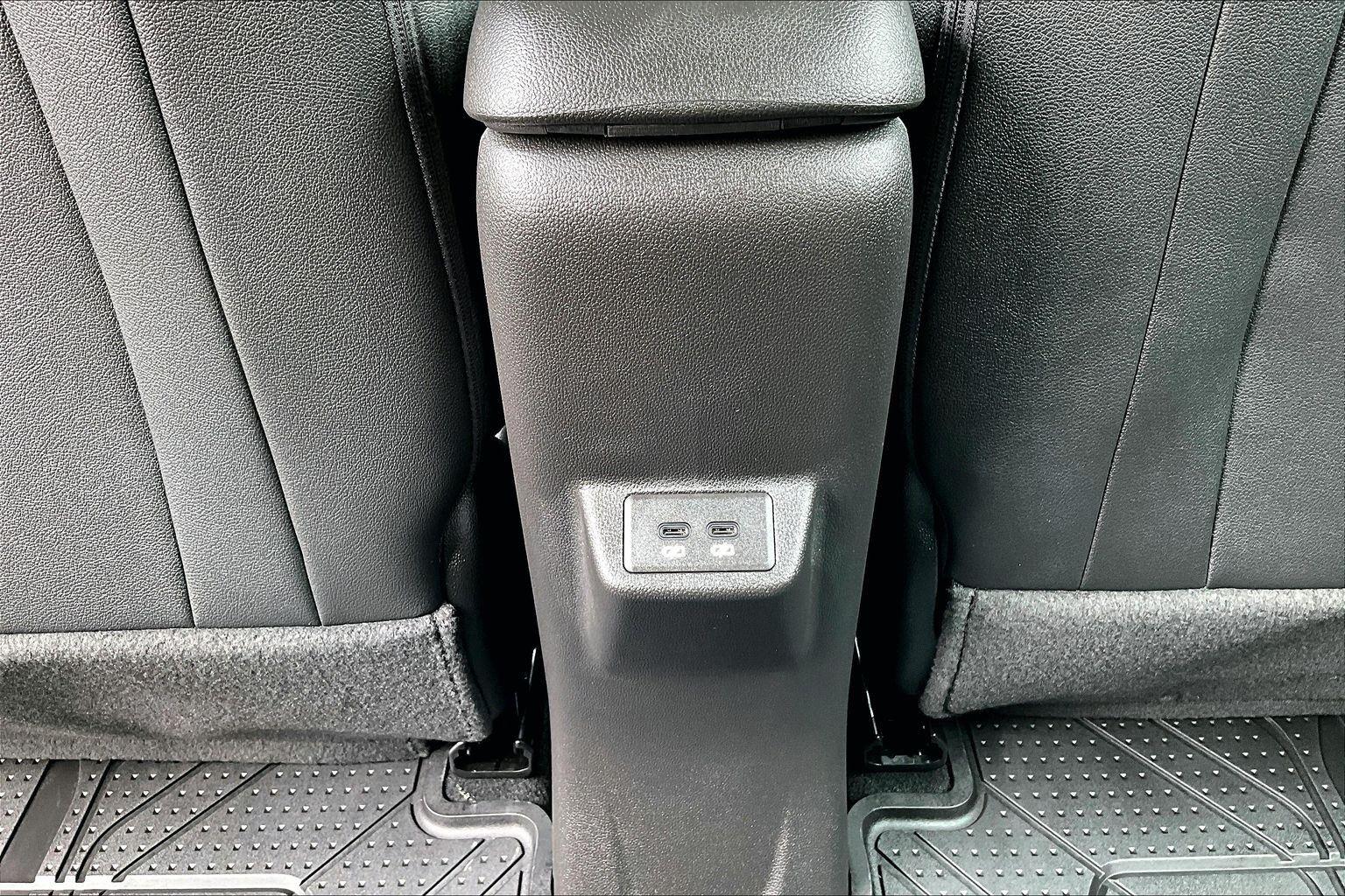 2027 Chevrolet Bolt RS - Photo 19