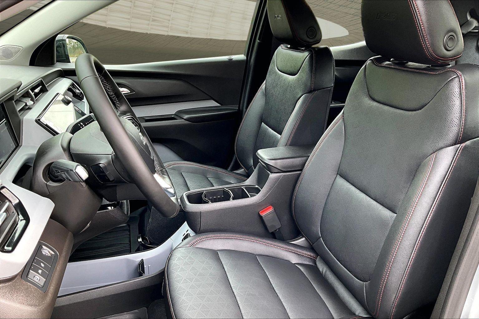 2027 Chevrolet Bolt RS - Photo 31