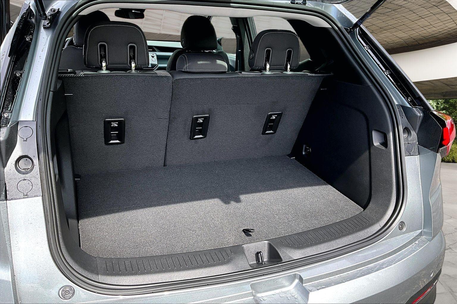 2027 Chevrolet Bolt LT - Photo 5
